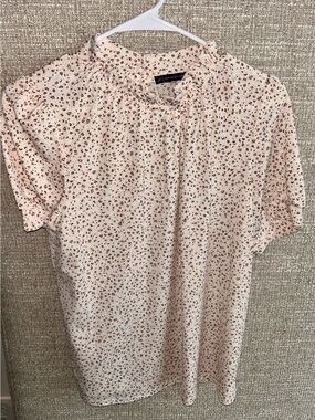 Adrianna Papell Pink Floral Ruffle Neck Short Sleeve Top